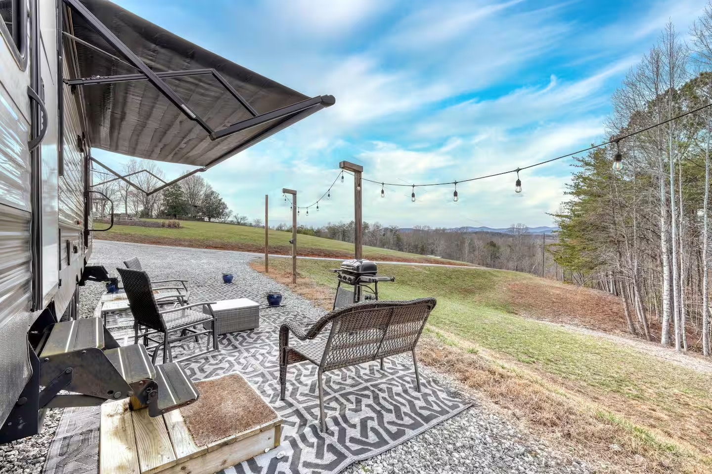 Mountain View Sip and Stay