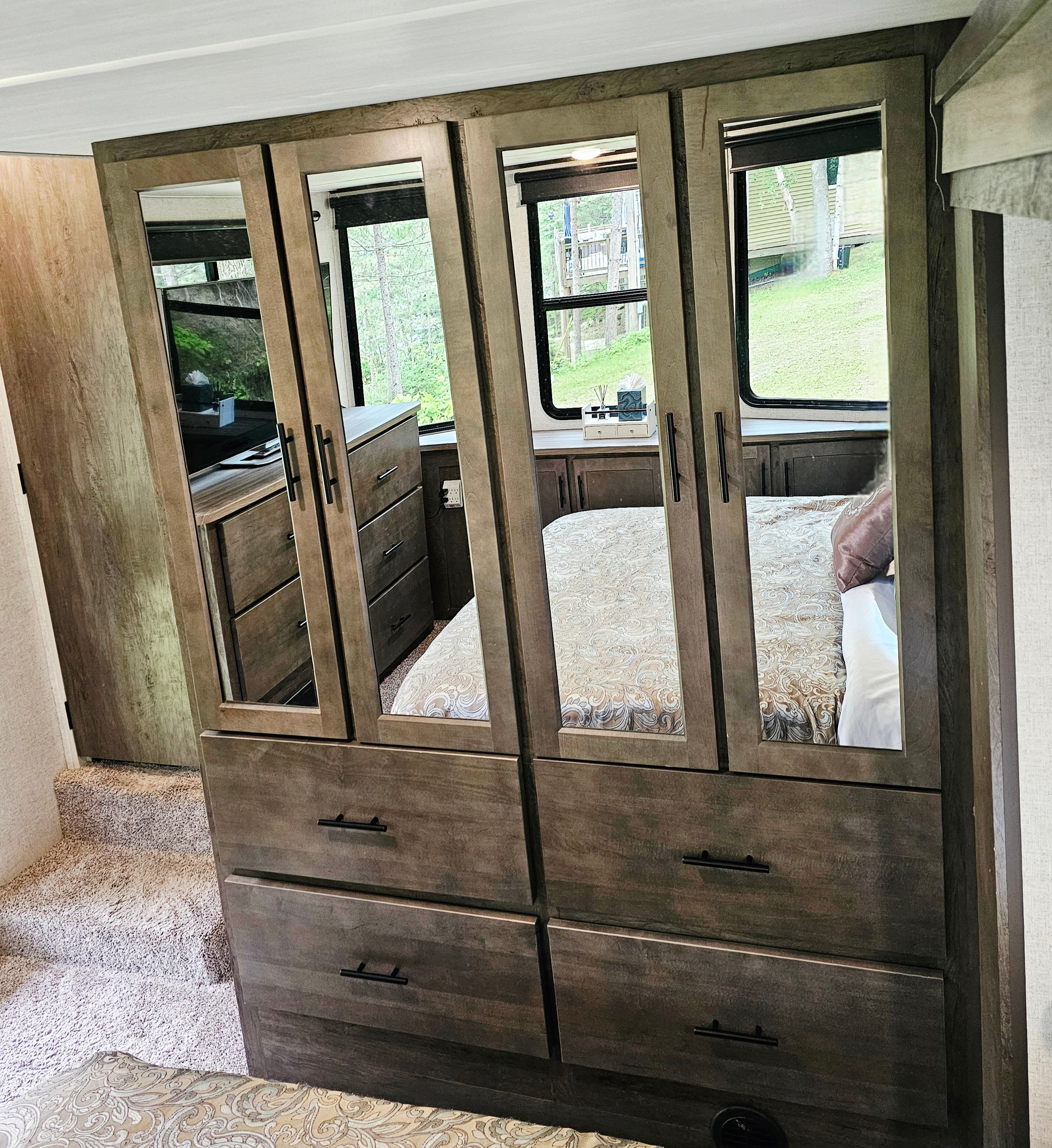 Luxury Lakefront Glamper