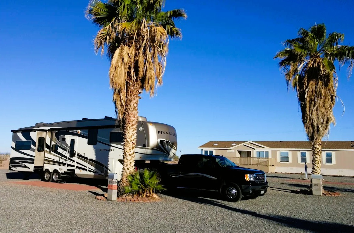 Oasis RV Park at Aztec Hills