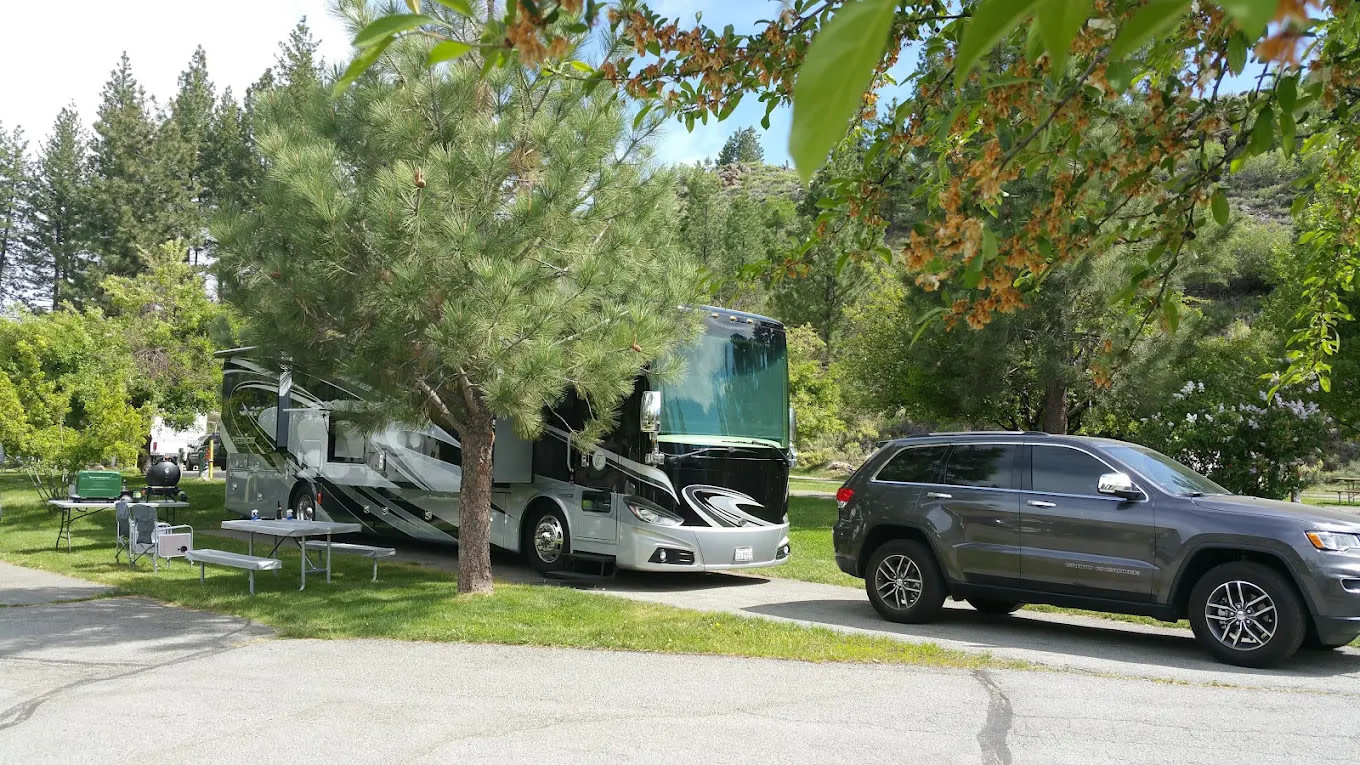 Truckee River RV Park