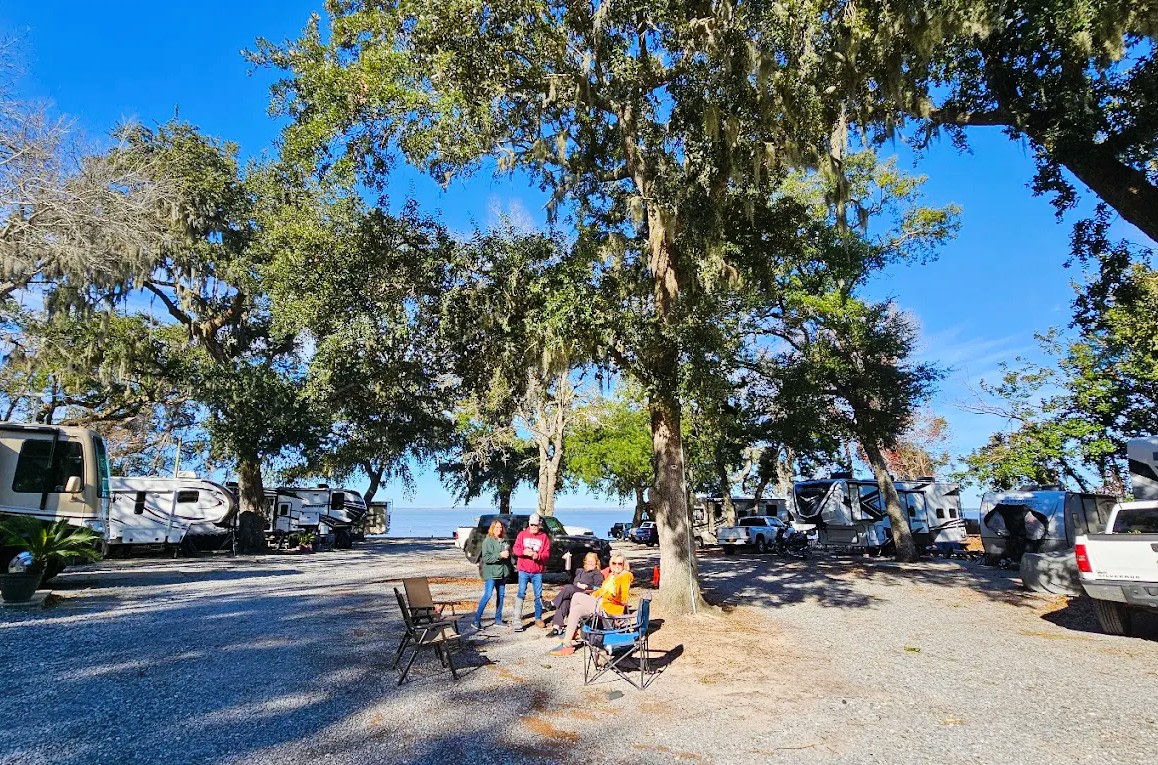 Bay Breeze RV on the Bay