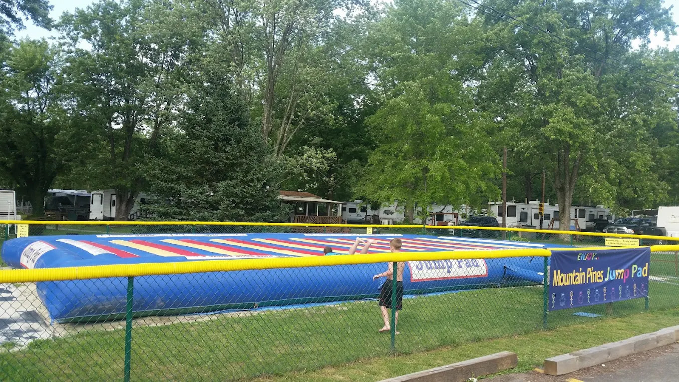 Mountain Pines Resort