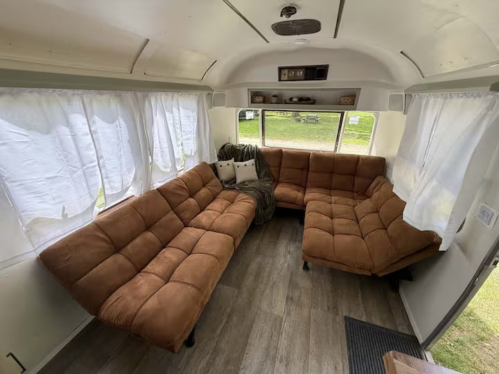 Silver Stream Airstream