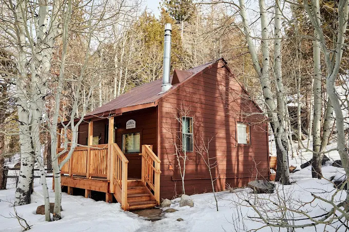 Desolation Hotel Hope Valley