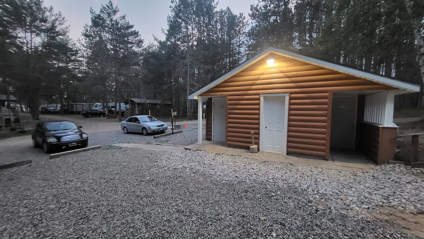Hiles-Pine Lake Campground
