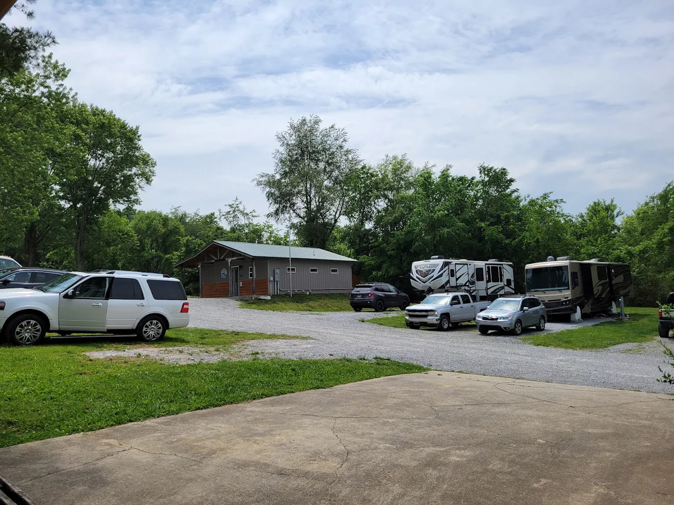 Lazy Llama Campground