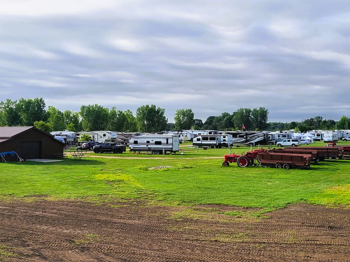 Leisure Lake Family Campground
