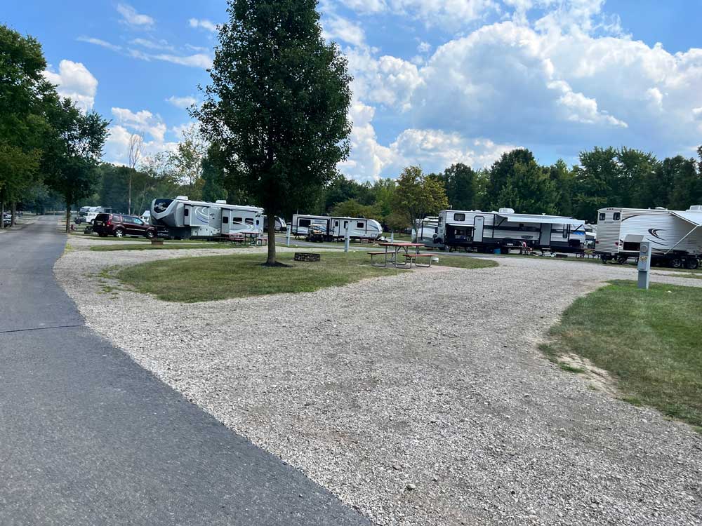 Cross Creek Camping Resort