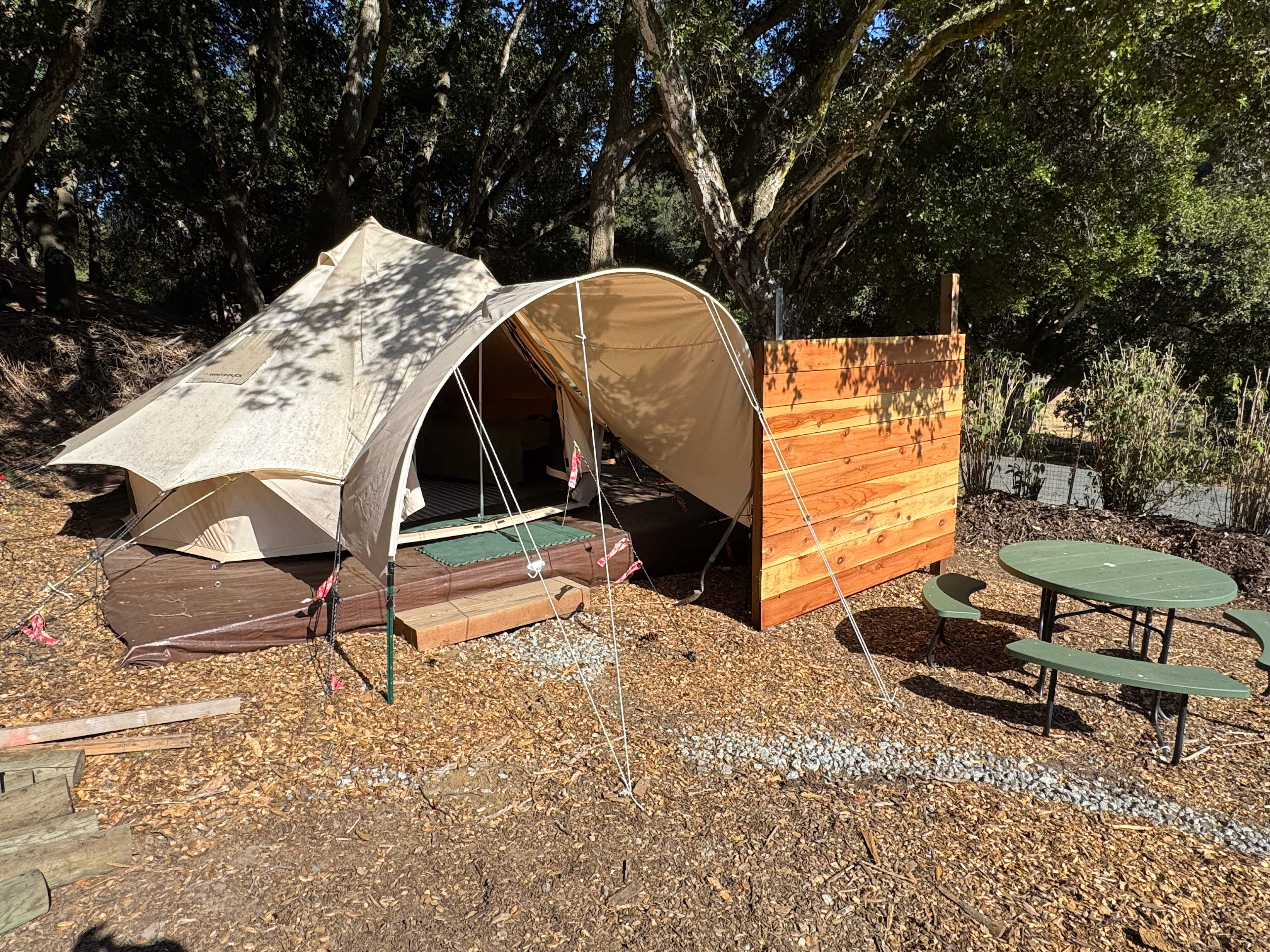 Bell Tent with screen wall = dedicated picnic table - Vega Rd