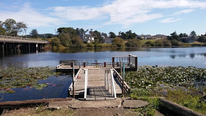 Sunset Lakes Resort