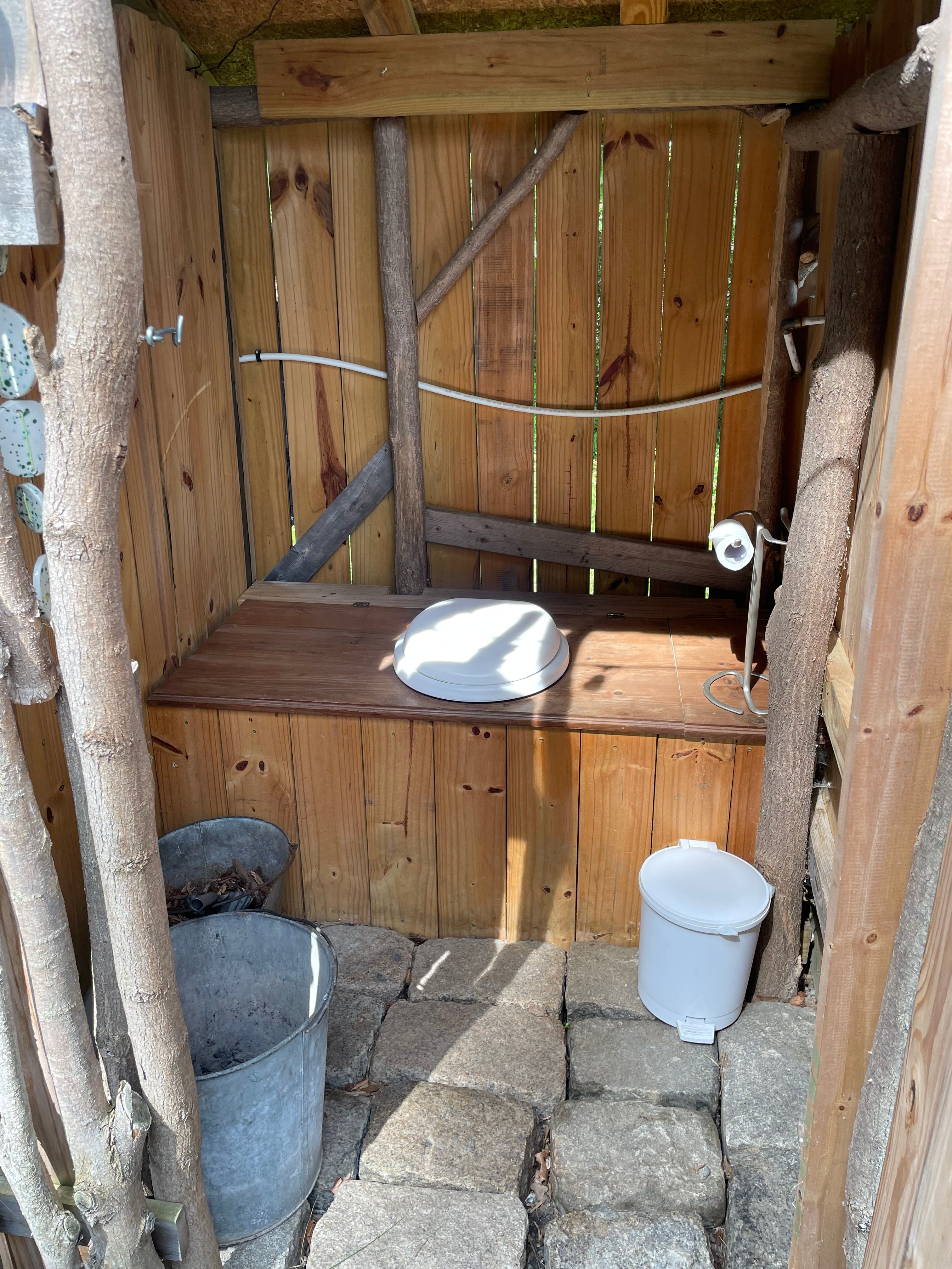 Composting toilet