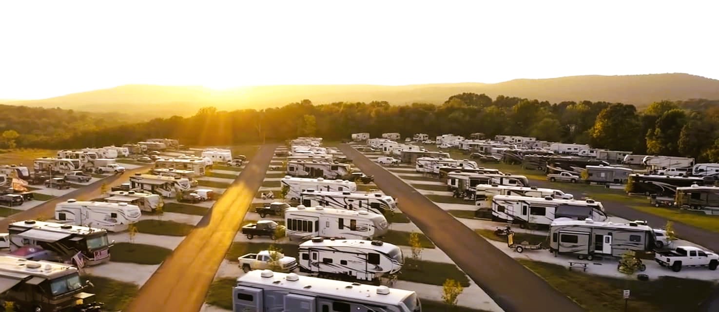 Hog Valley RV & Treehouse Resort