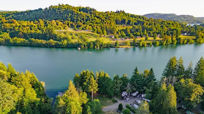 Harmony Lakeside RV & Cabins Resorts