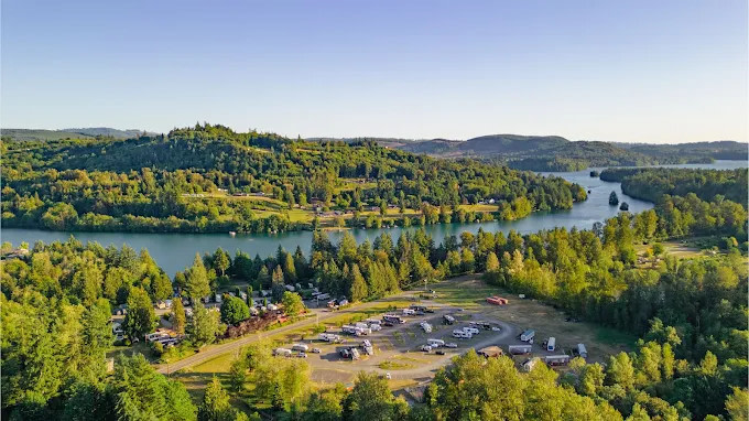 Harmony Lakeside RV & Cabins Resorts