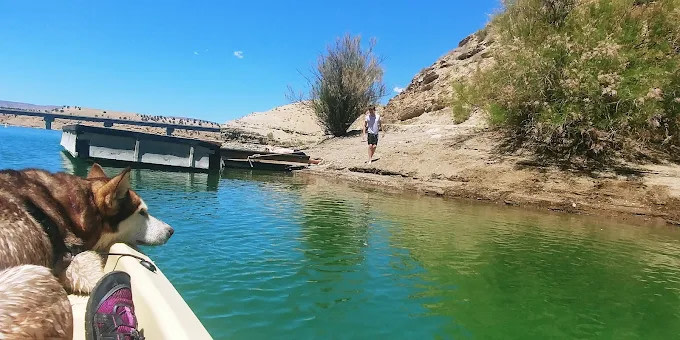 Lakeside Escape RV Resort