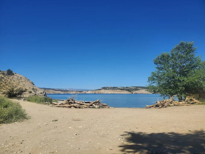 Lakeside Escape RV Resort