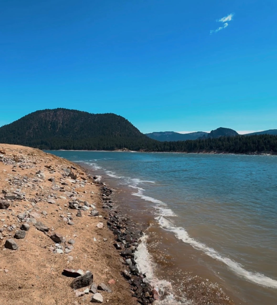 The Cove Lakeside Retreat