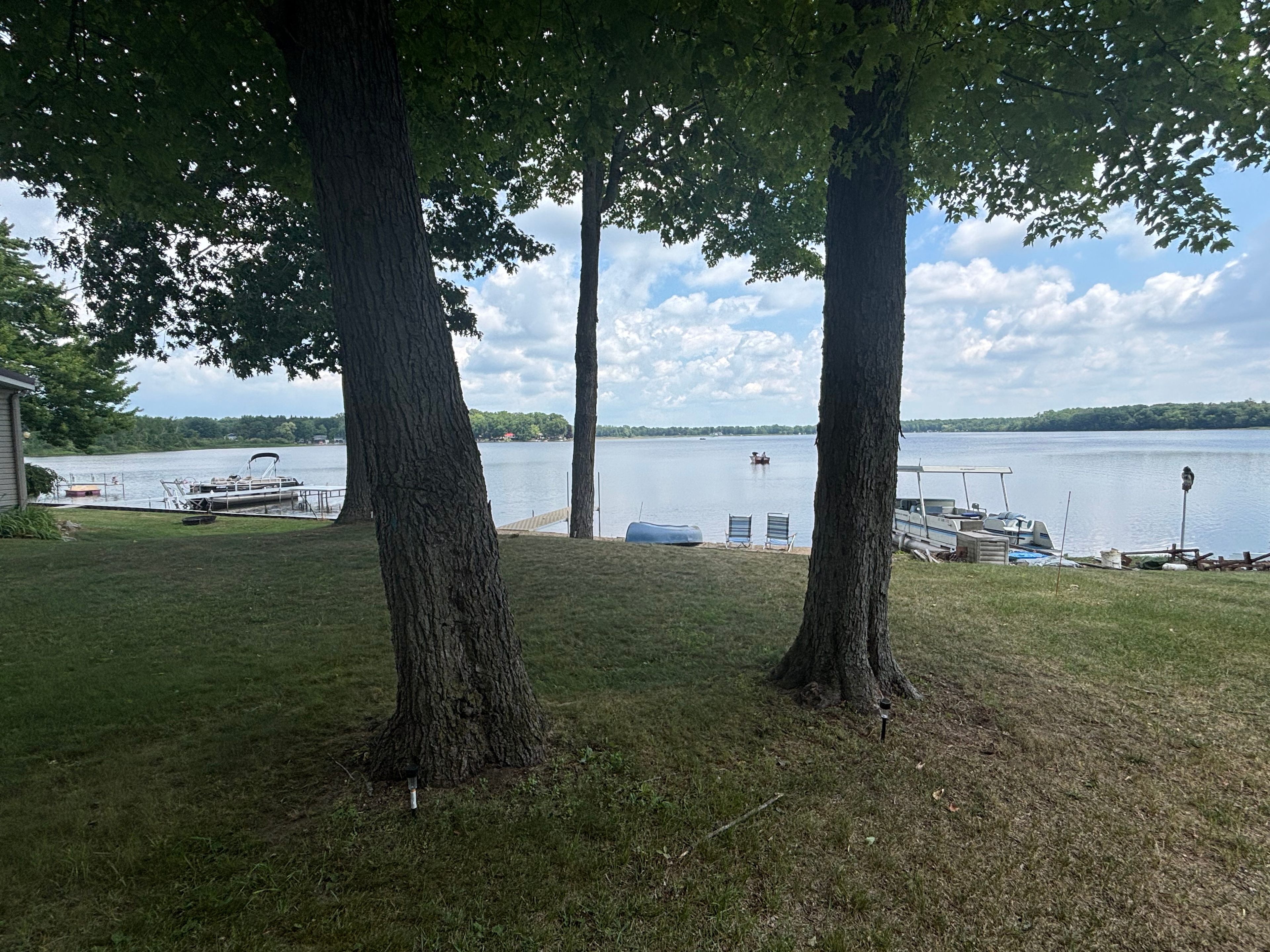 Duck Lake Wooded RV Retreat