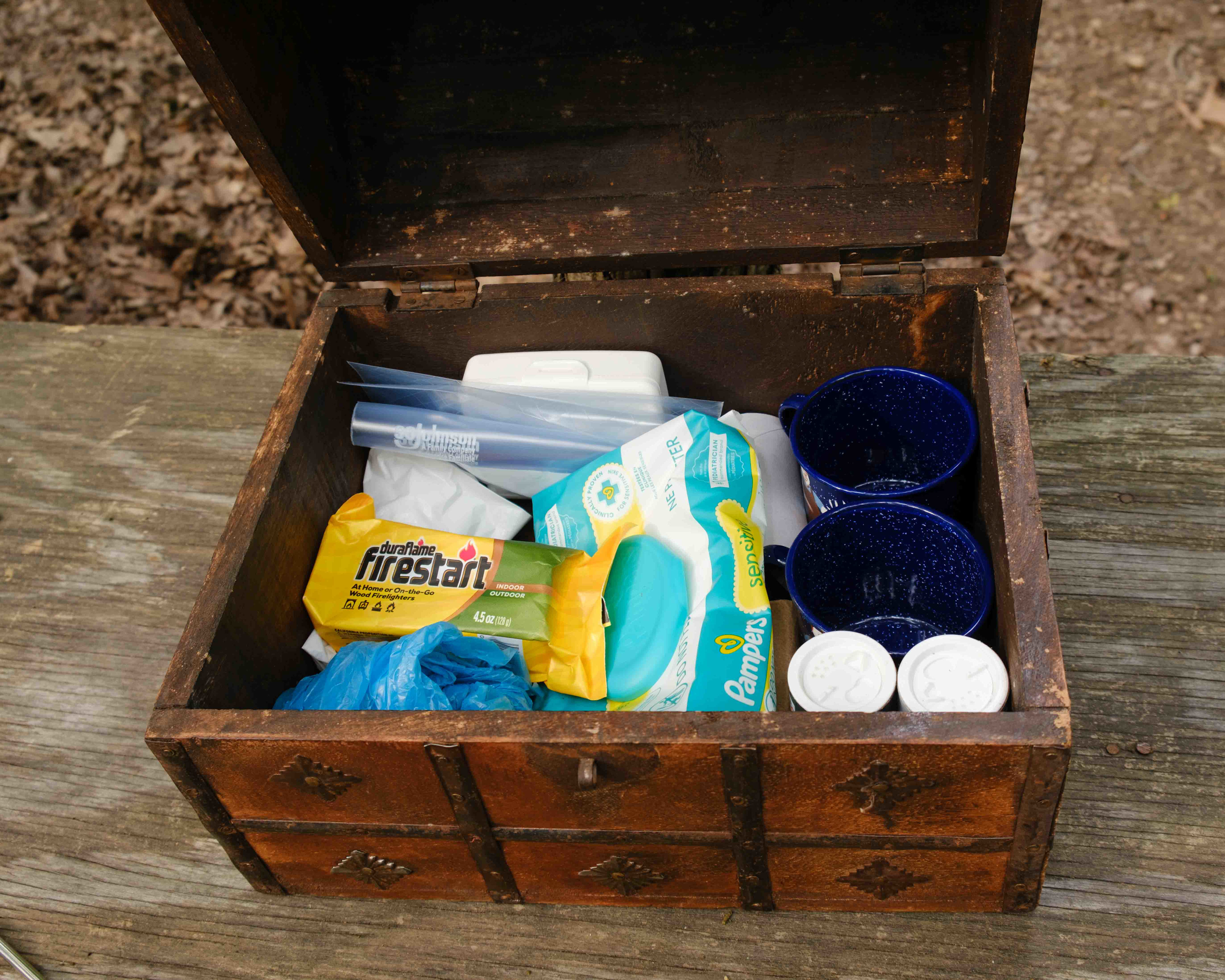 host provided a few things such as coffee mugs and a little fire starter!