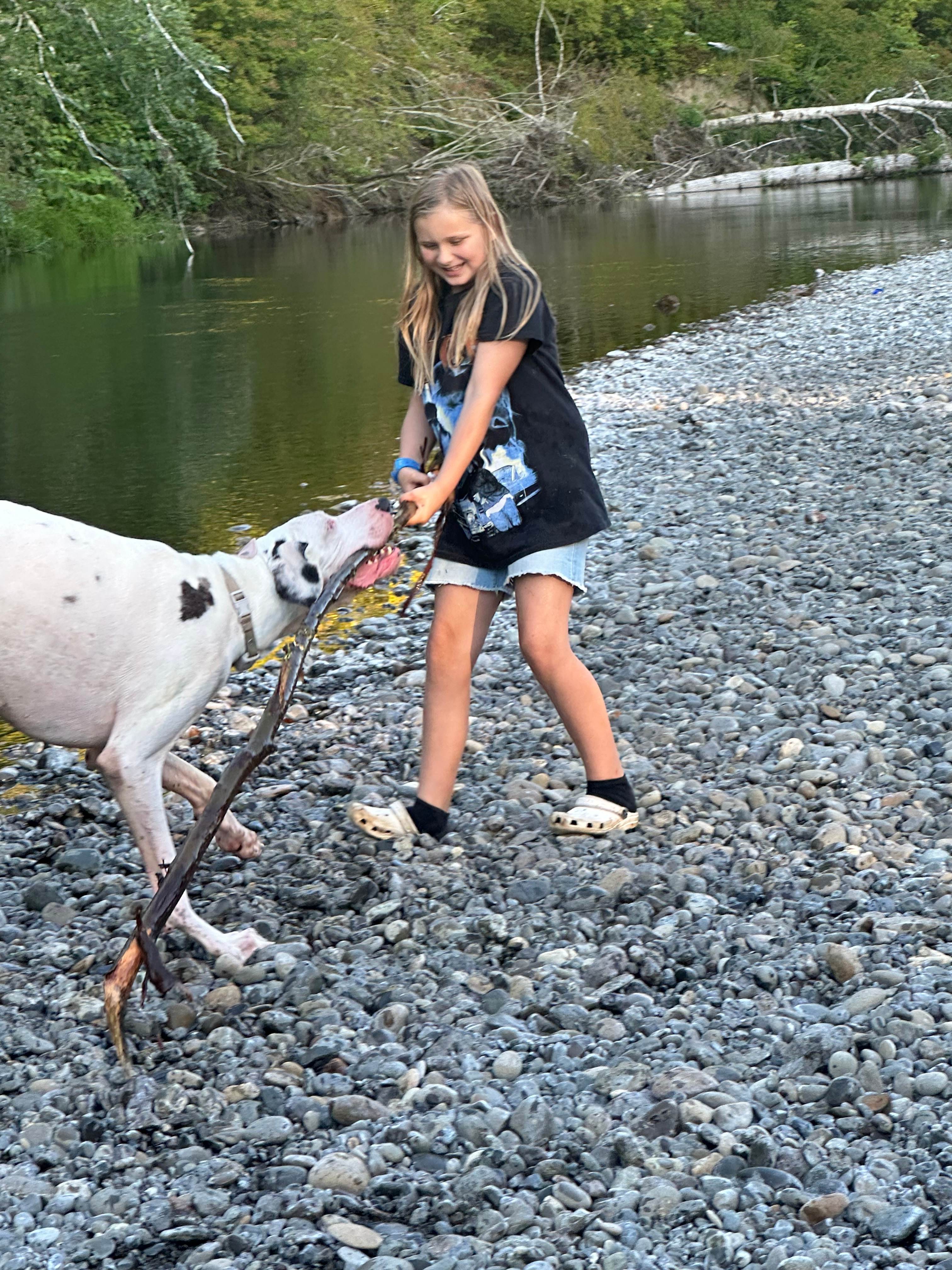 Humptulips Valley River Camp
