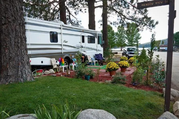 Lake Hemet Campground