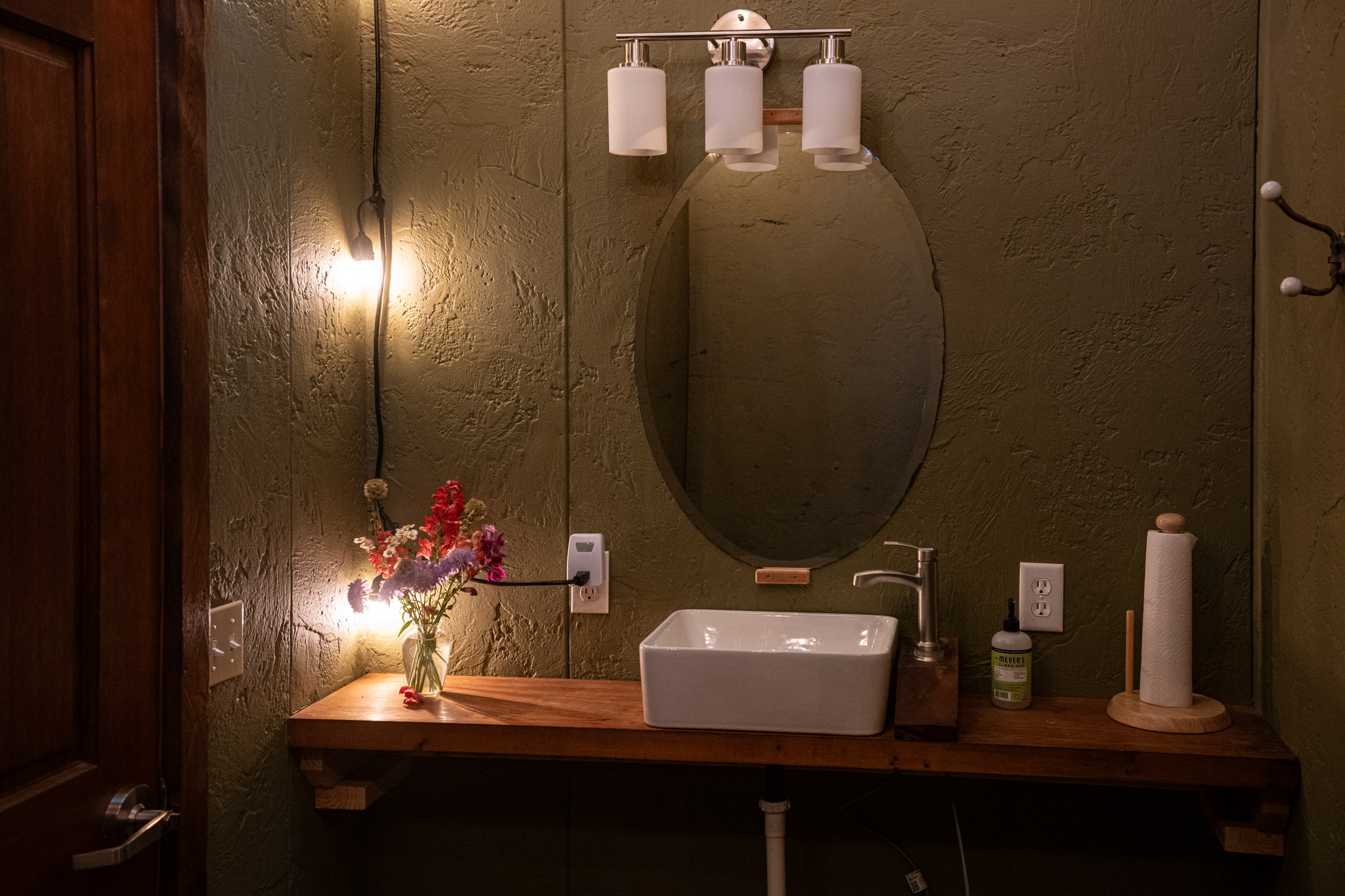 Clean and Inviting Bath House