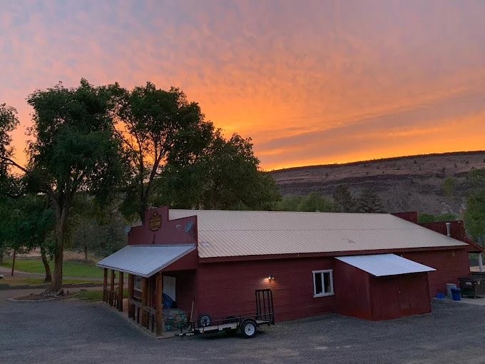 Deschutes River Fly Shop and Camp