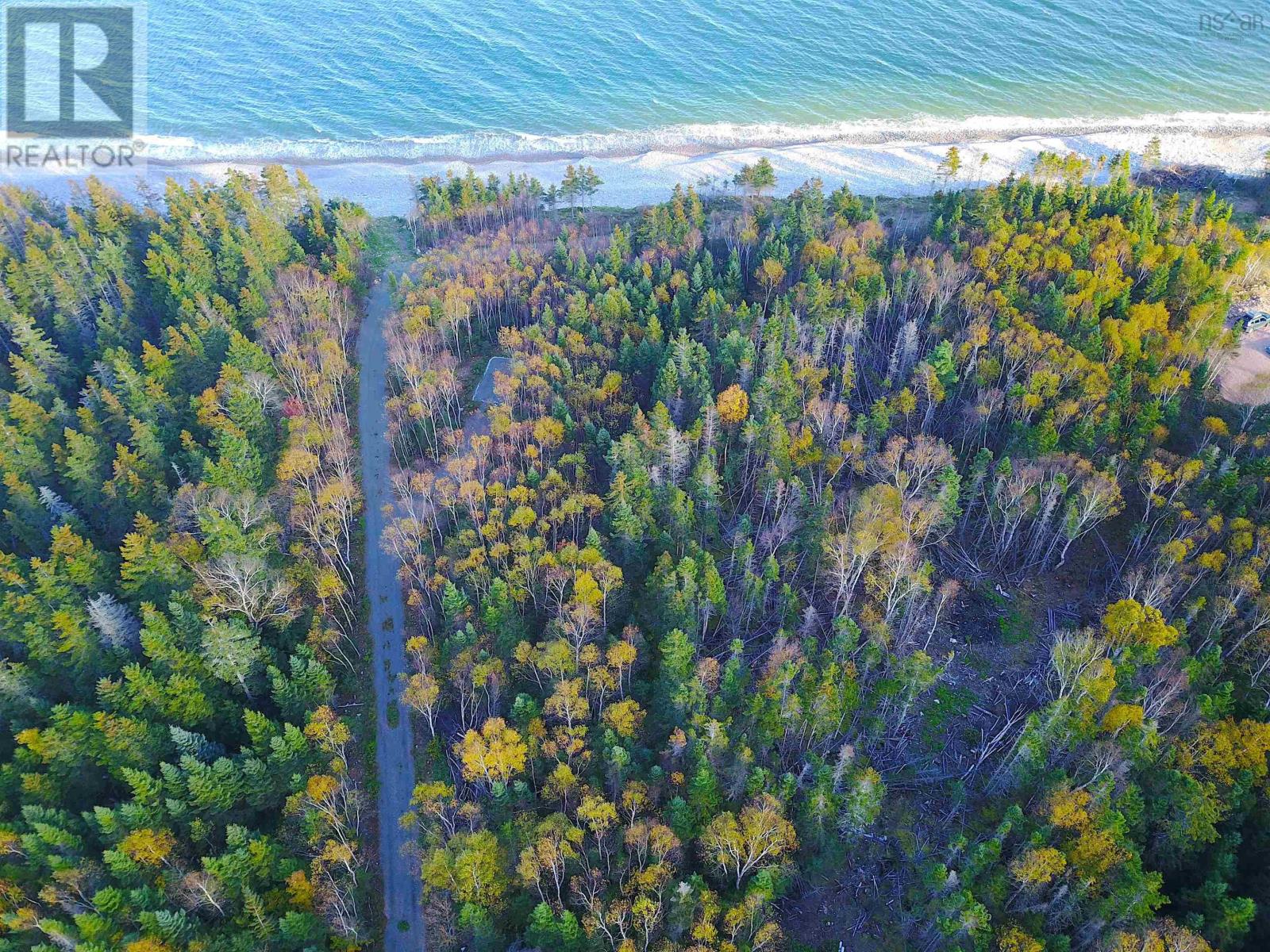 Wreck Cove, Cabot Trail Oceanfront