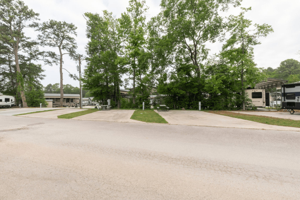 Majestic Pines RV Resort