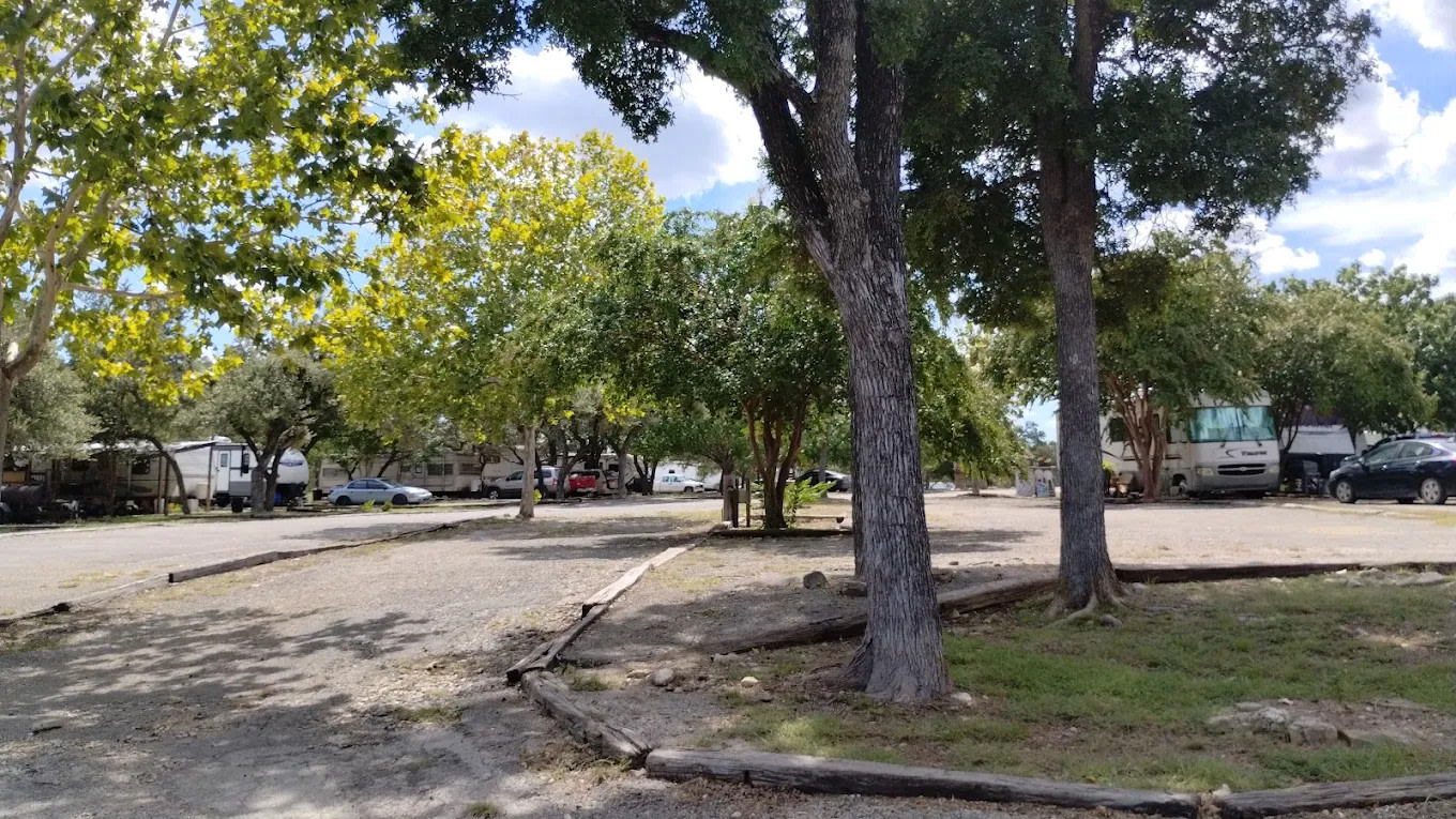 Shady Oaks RV Resort