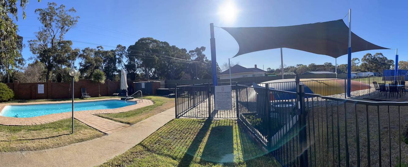 Golden Country Motel & Caravan Park