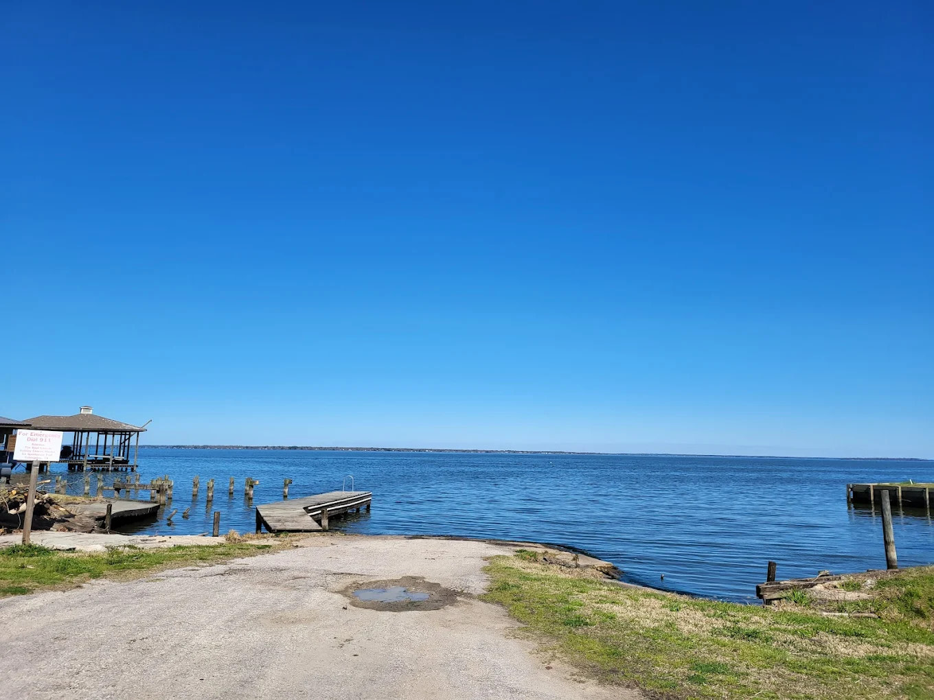Holiday Shores Marina