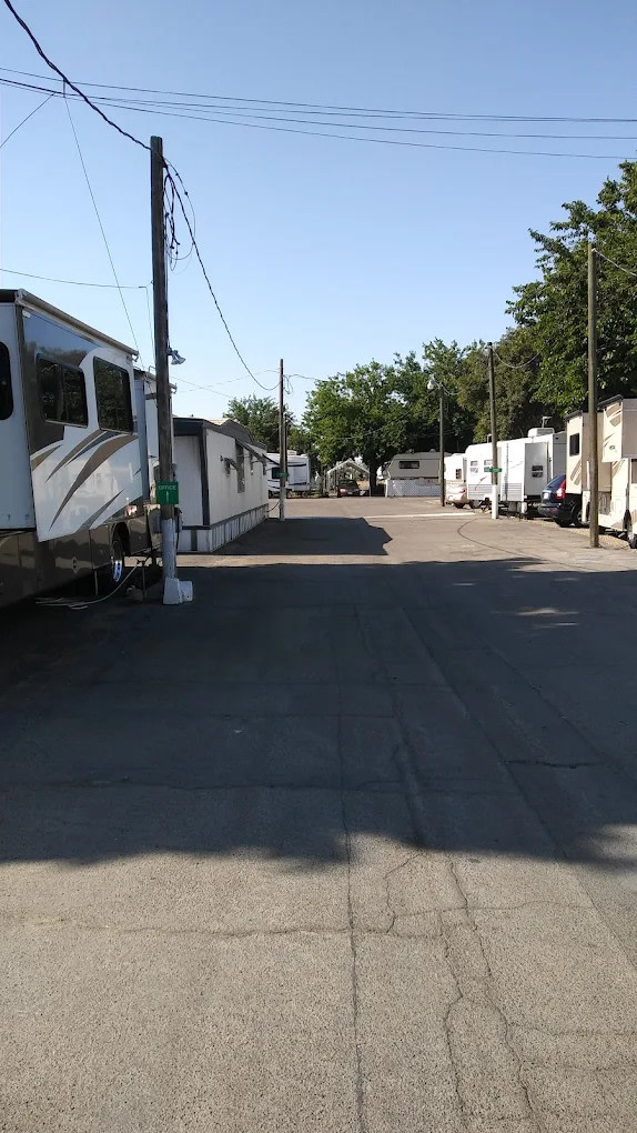 New Horizons Mobile/RV Park
