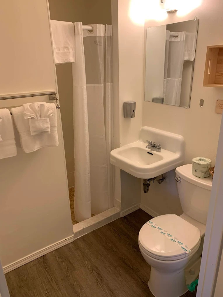 Arbor Inn Motel & Oakridge RV Park