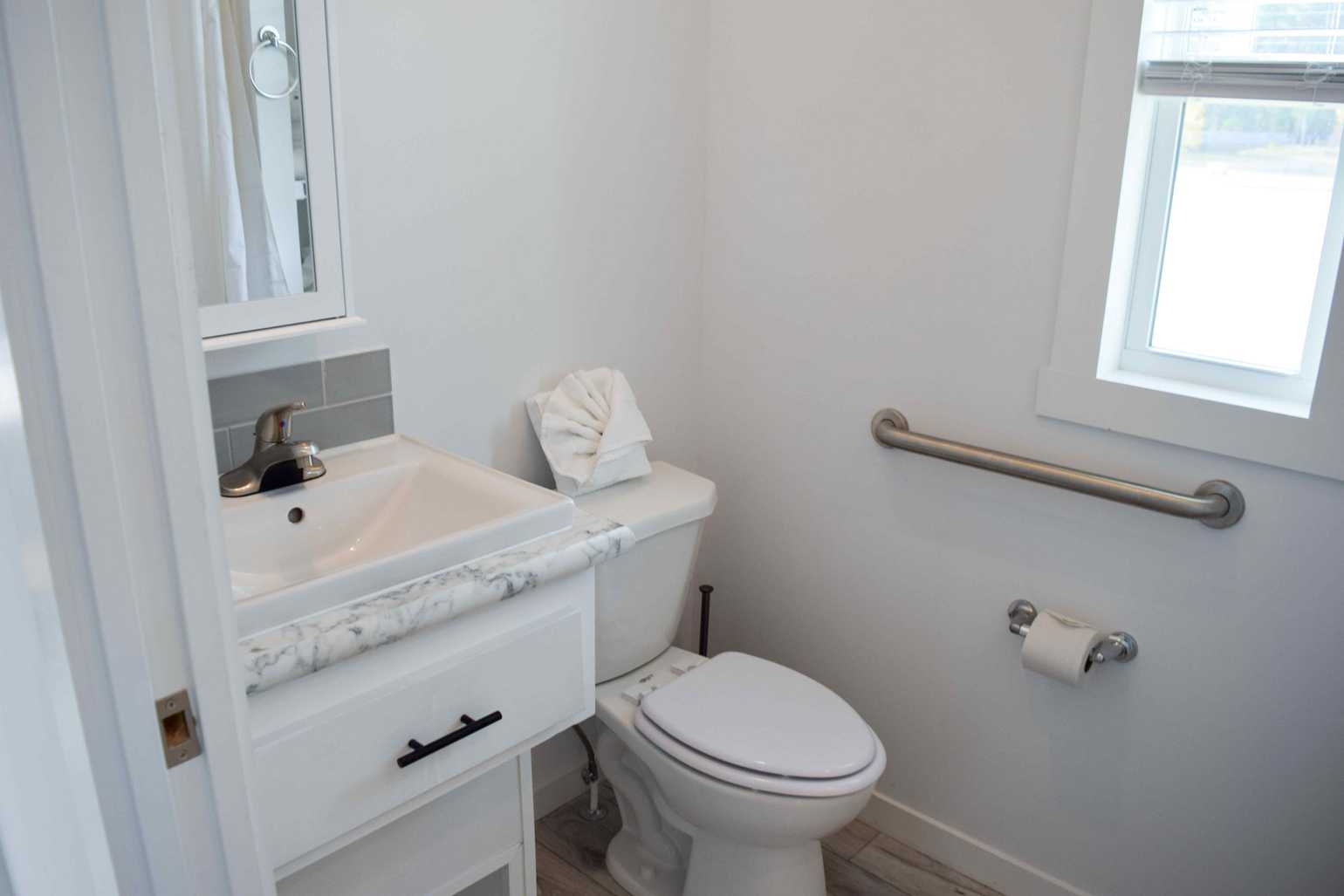 Accessible Premier Carolina Cottage 1 Bedroom ***NO PETS***