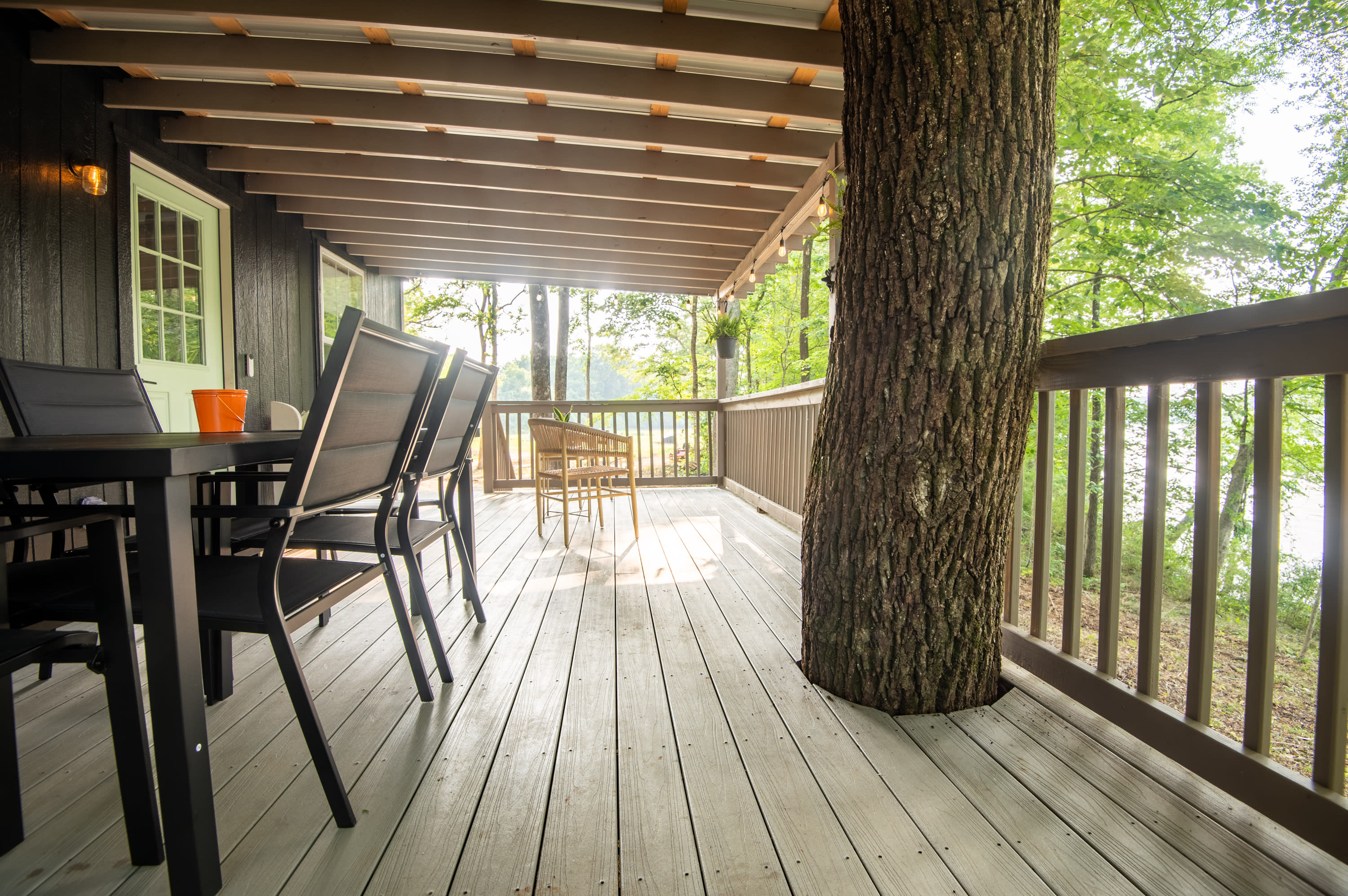 The Shoals Retreats at Lay Landing