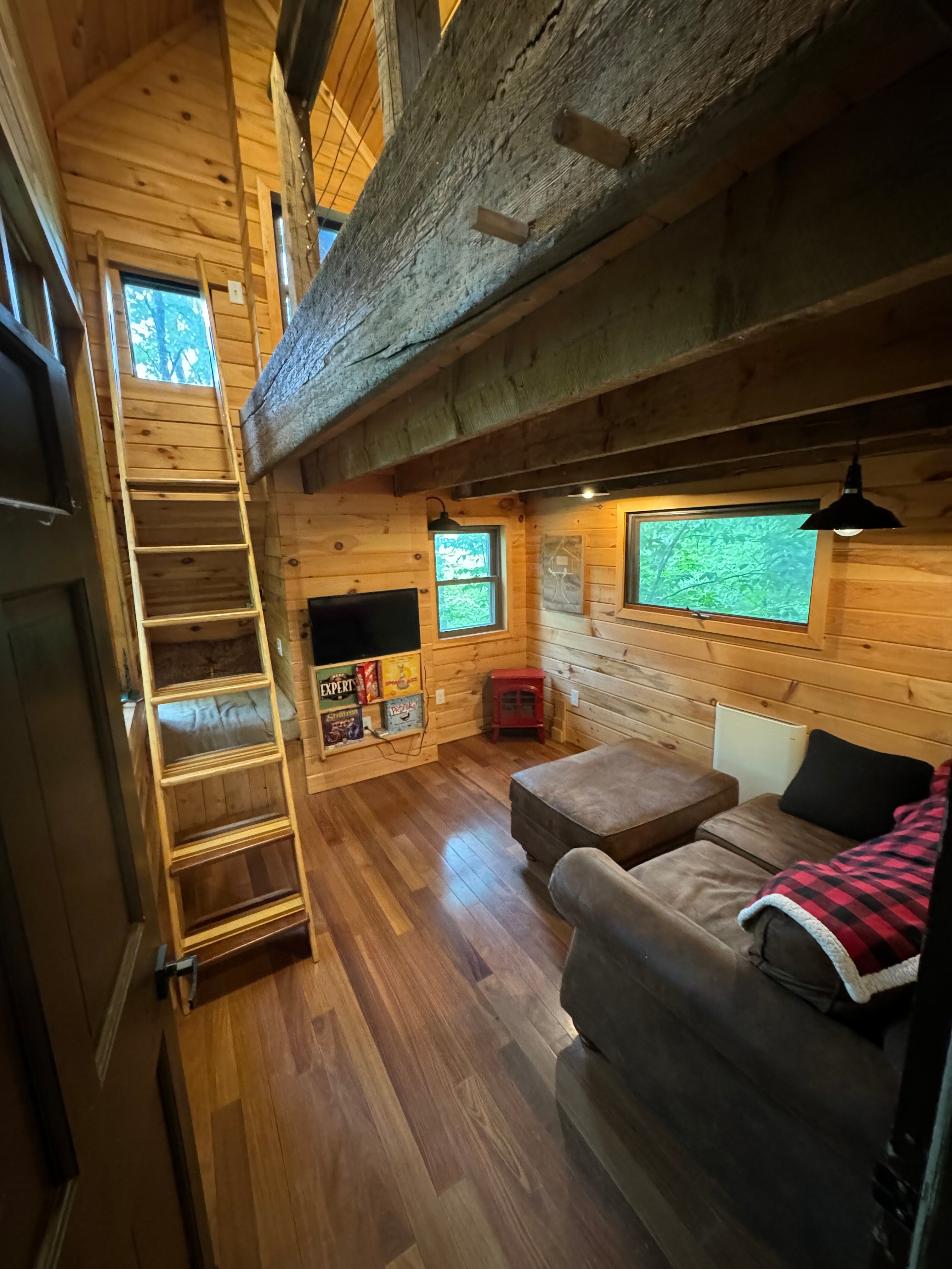Beaverpond Treehouse