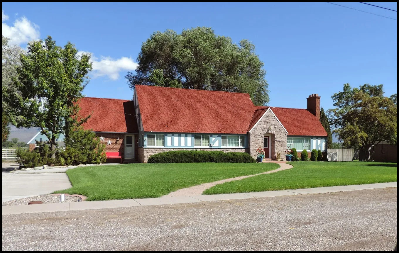 Red Canyon Village