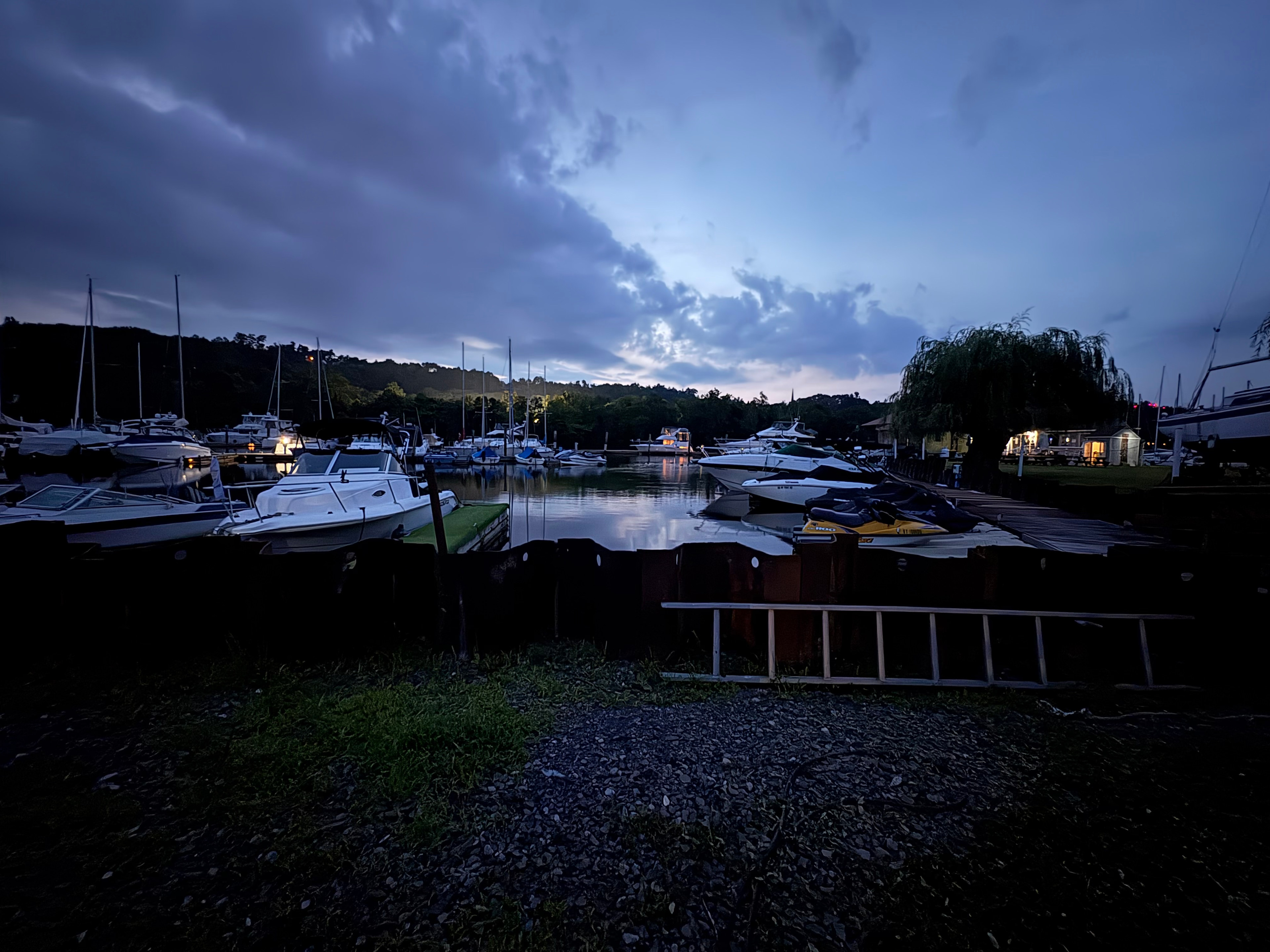 Waterfront Sites @ RondoutYachtBasi