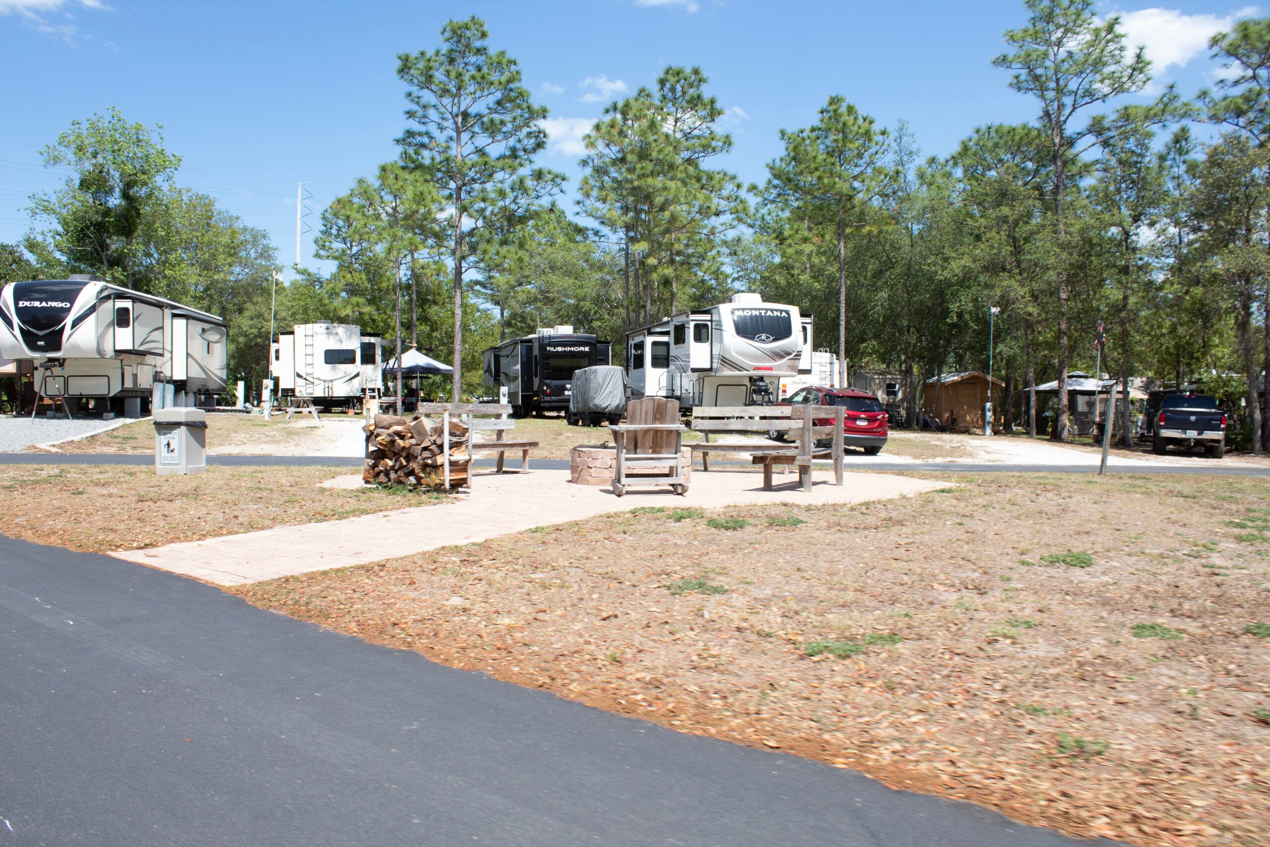 Sandy Oaks RV Park-Mobile Home