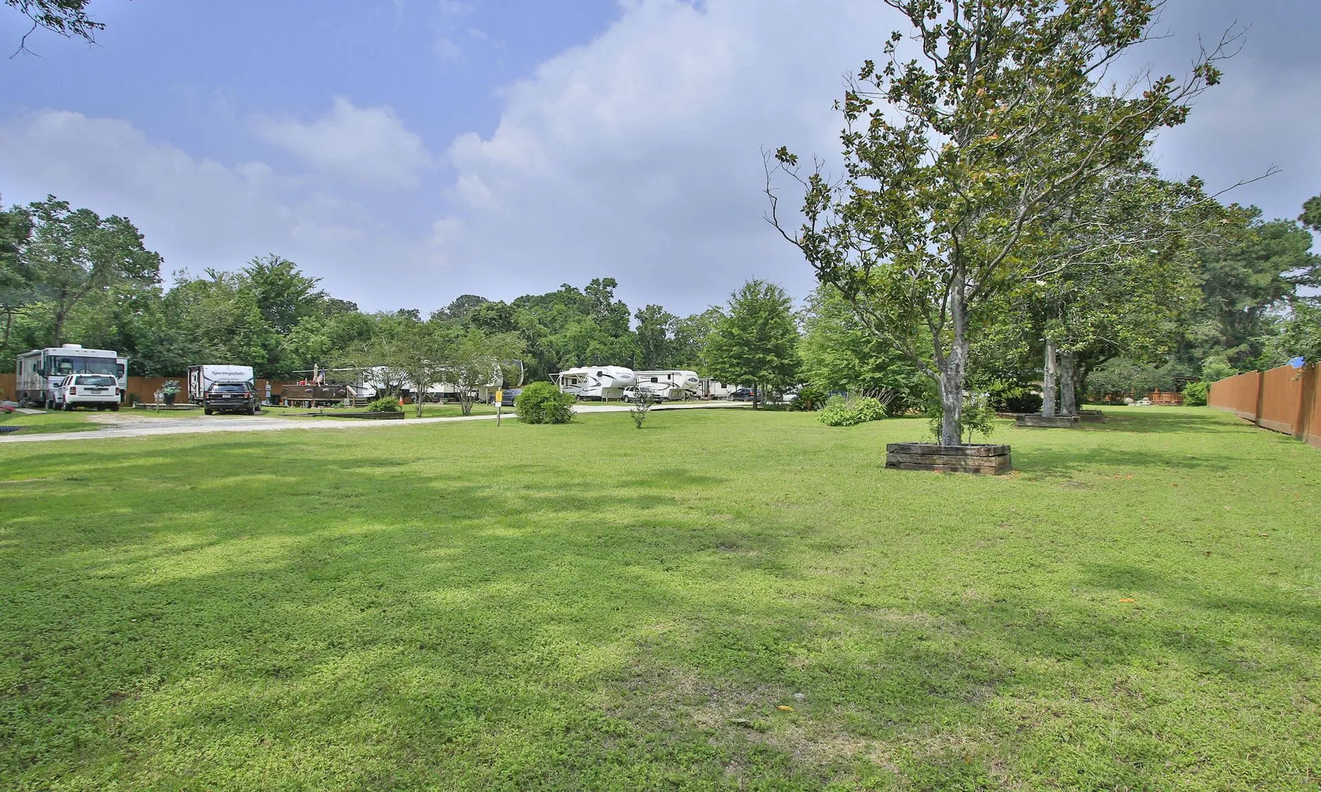 Magnolia Blossom RV Park