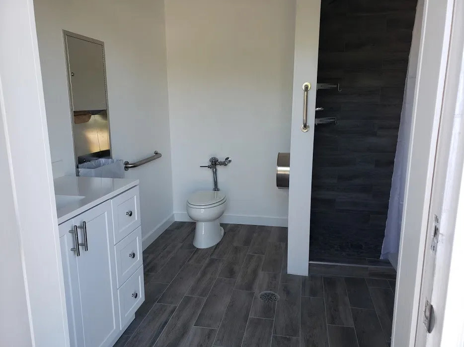 Sunset King Lake Resort