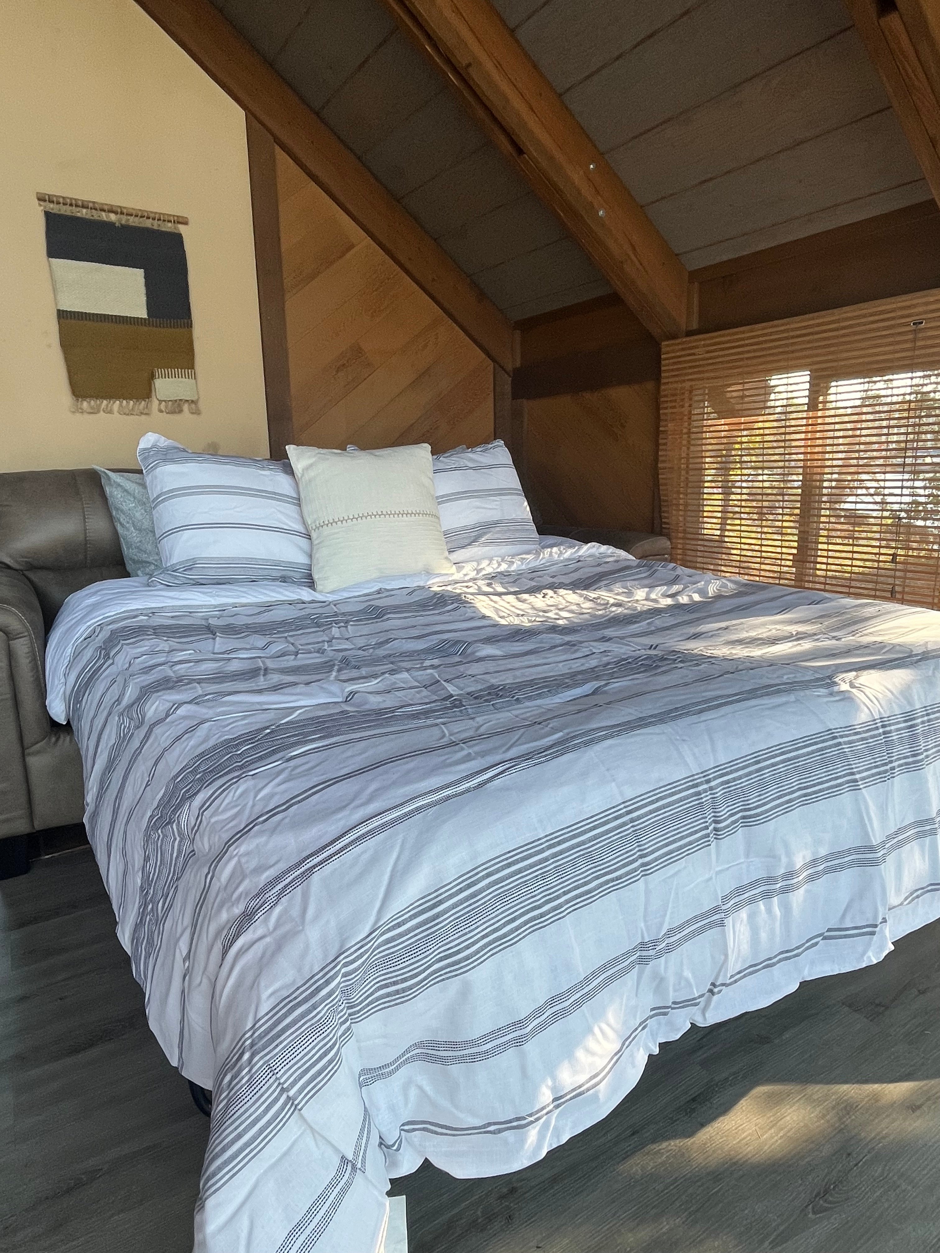 Flathead Lake Island Chalet