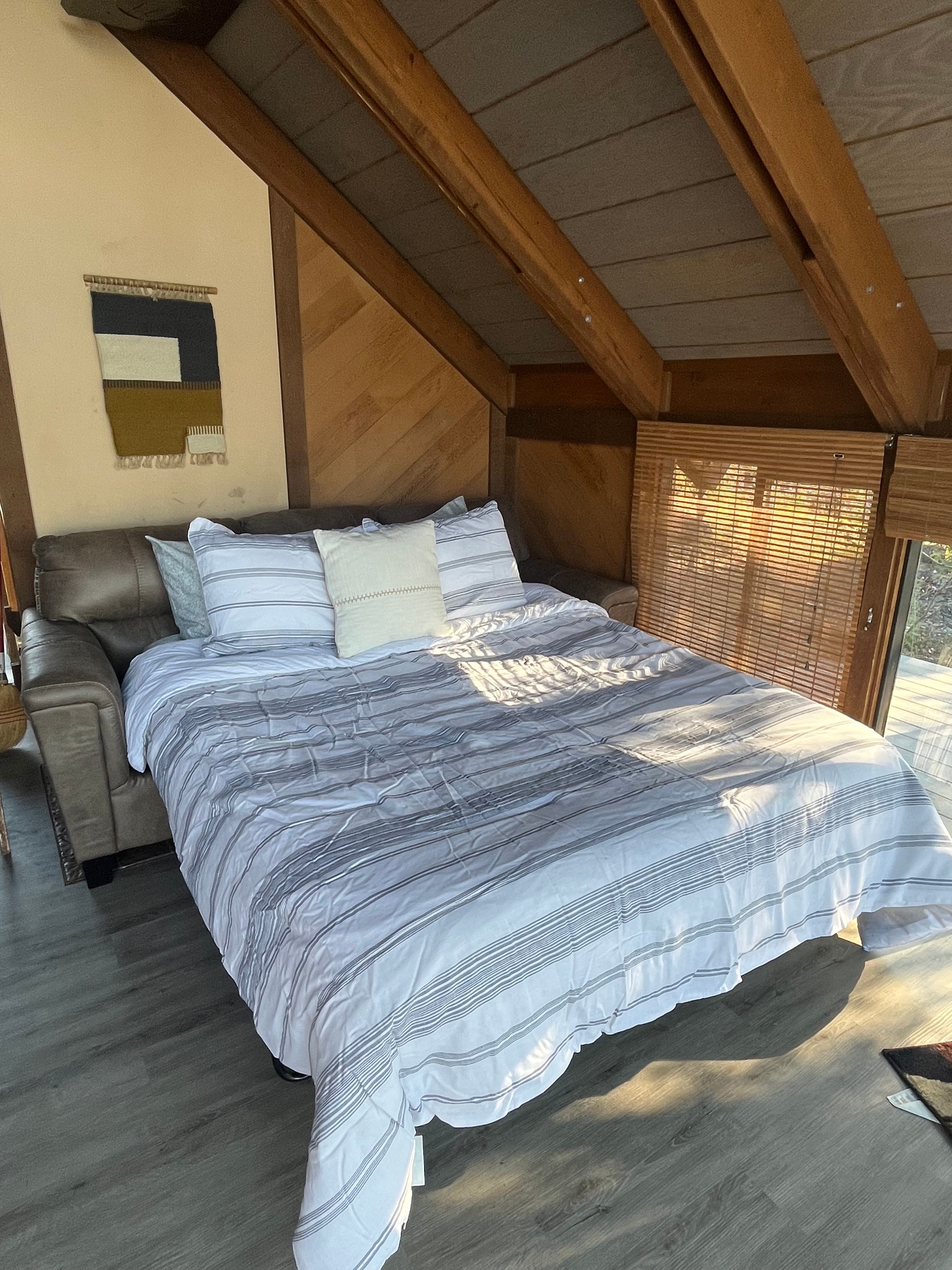 Flathead Lake Island Chalet