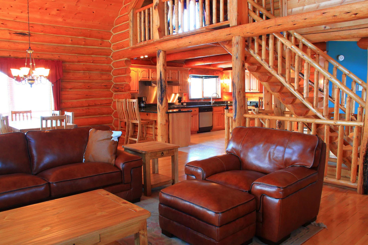 3 Bedroom Multi-Level Log Cabin