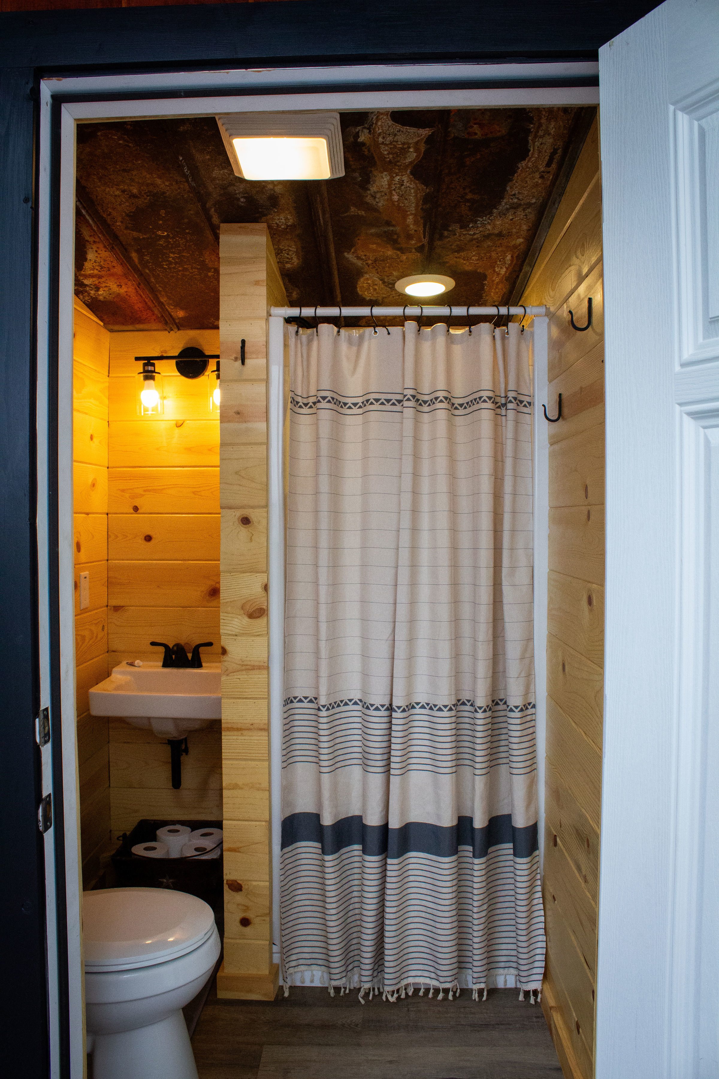 Luxe Tent/Private Bathhouse/Wifi/AC