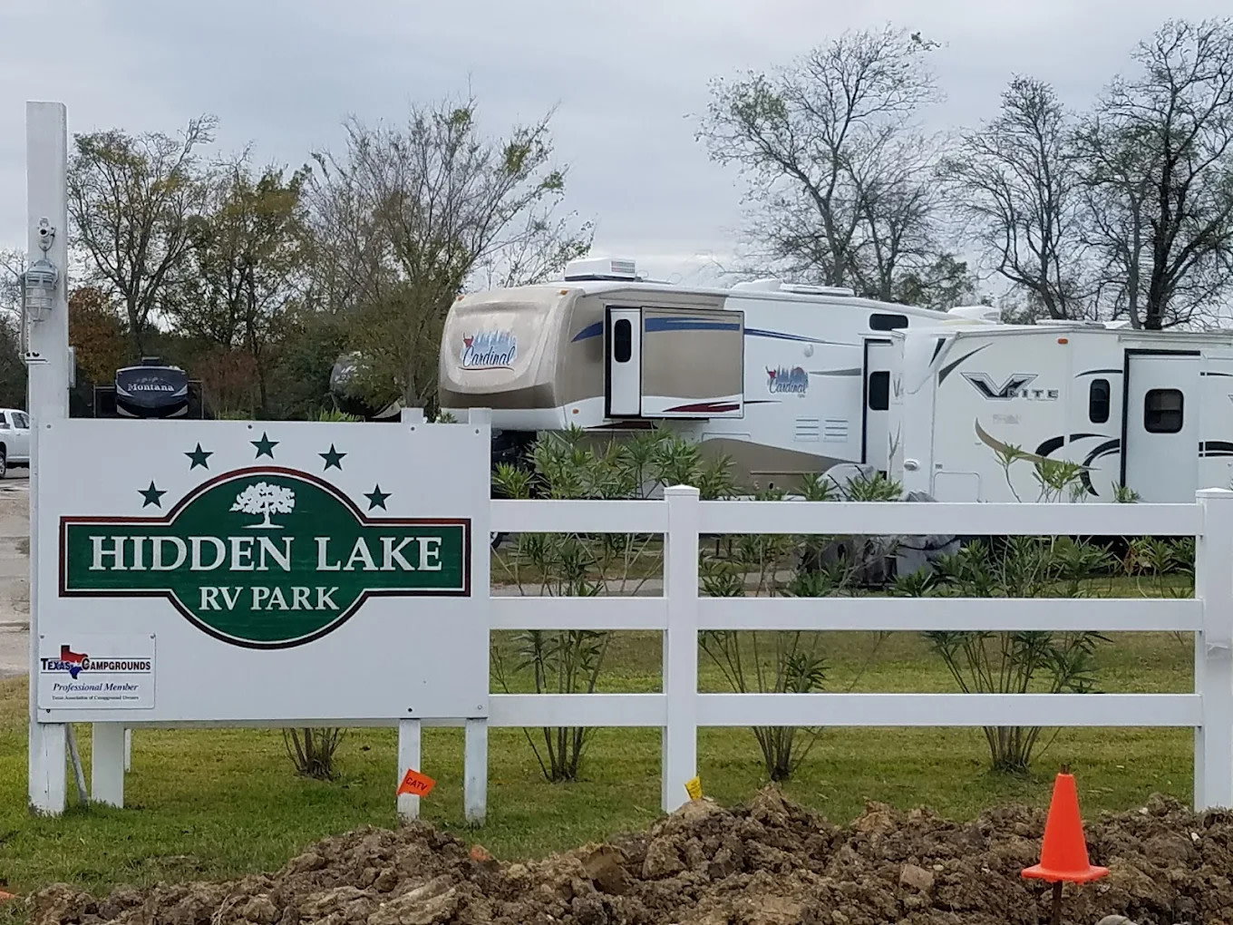 Hidden Lake RV Resort