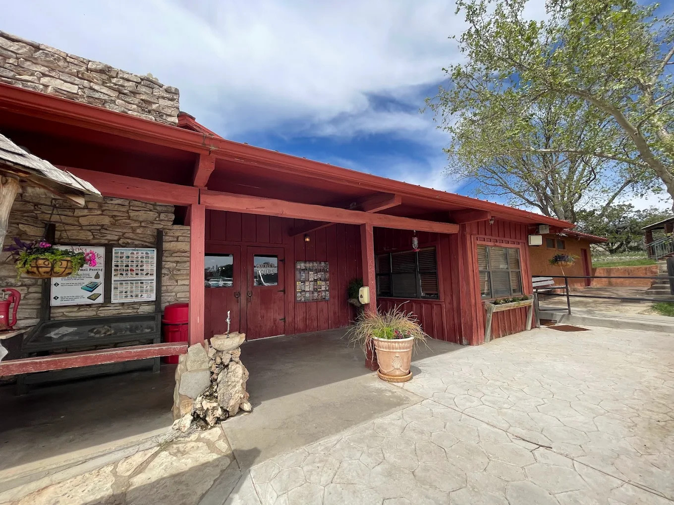 Caverns of Sonora RV Park