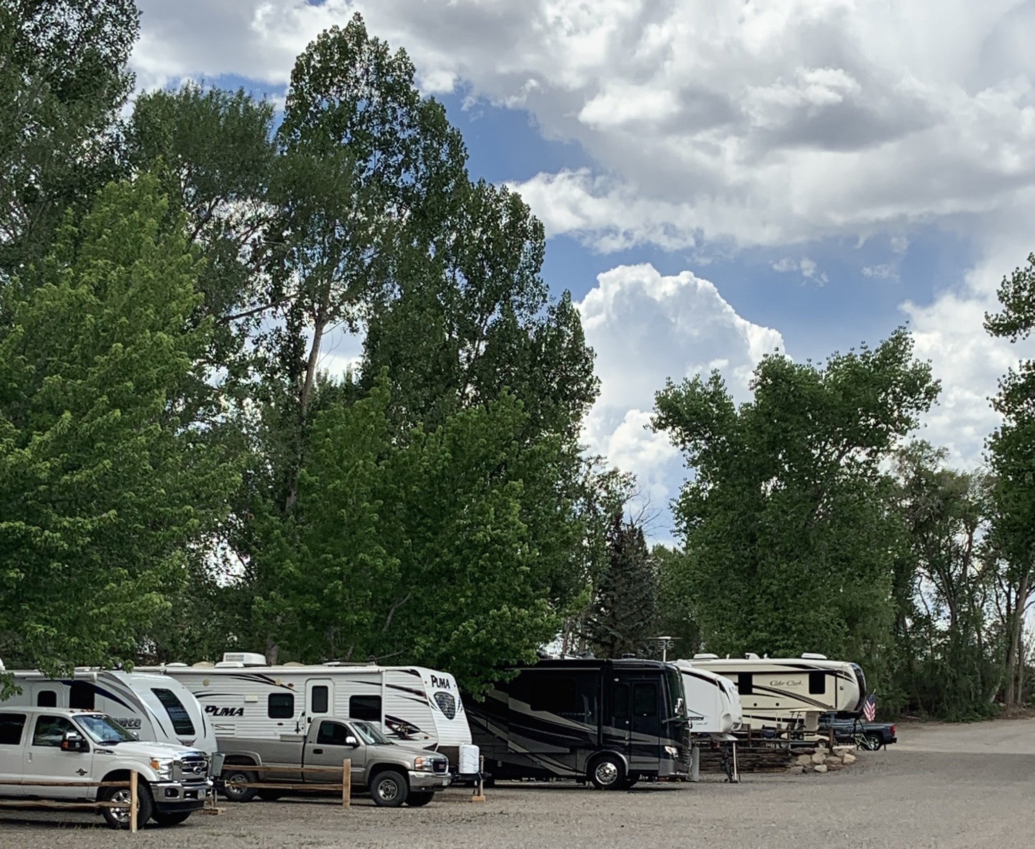 Riverbend RV Park & Cabins