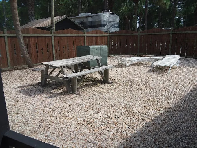 Pineglen Motorcoach and RV Park